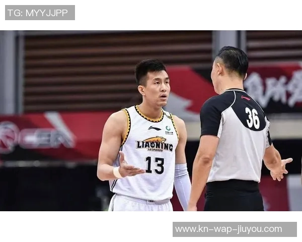 郭艾伦领衔对决山东队赛场争锋再掀激情篮球盛宴